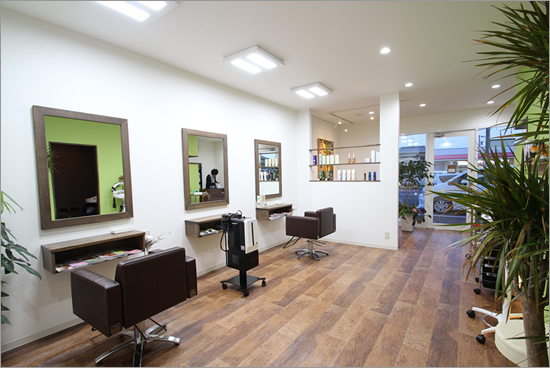 アベリー設計施工の美容室例13　Re:style(リスタイル)(島田市)
